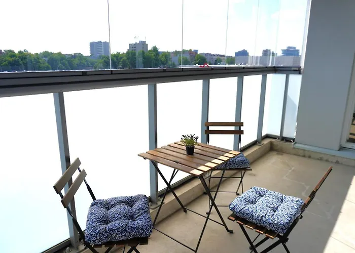 Privates In Westberlin - Jomi * Berlín