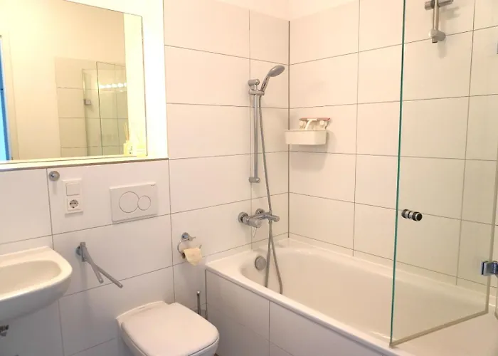 Privates In Westberlin - Jomi *